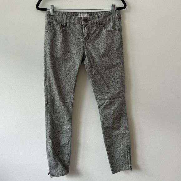 Free People Women's 5 Pockets Lace Print Ankle Length Gray Skinny Jeans Size W35 - Picture 1 of 8